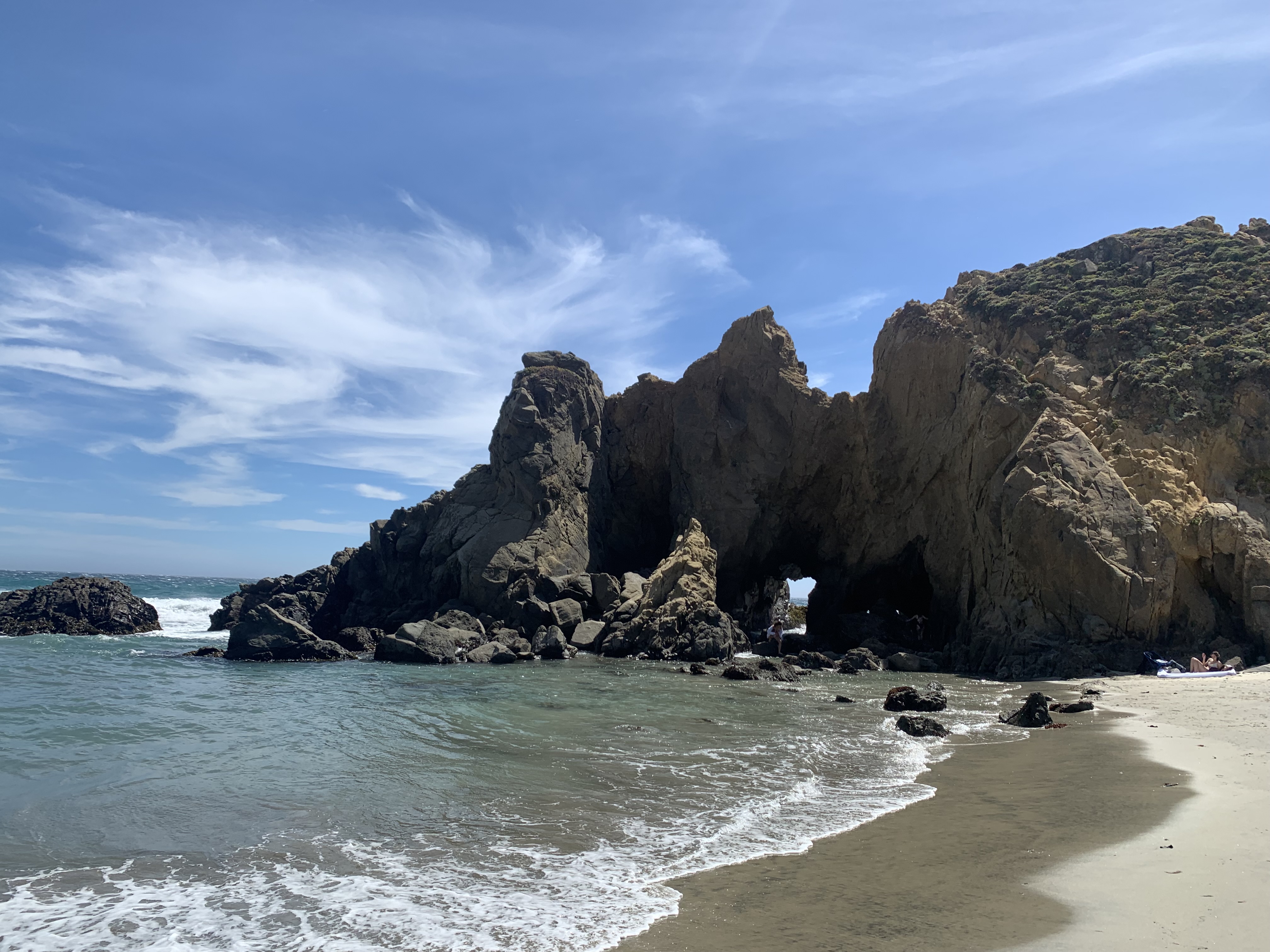 Pfeiffer Beach 天然石拱买家秀