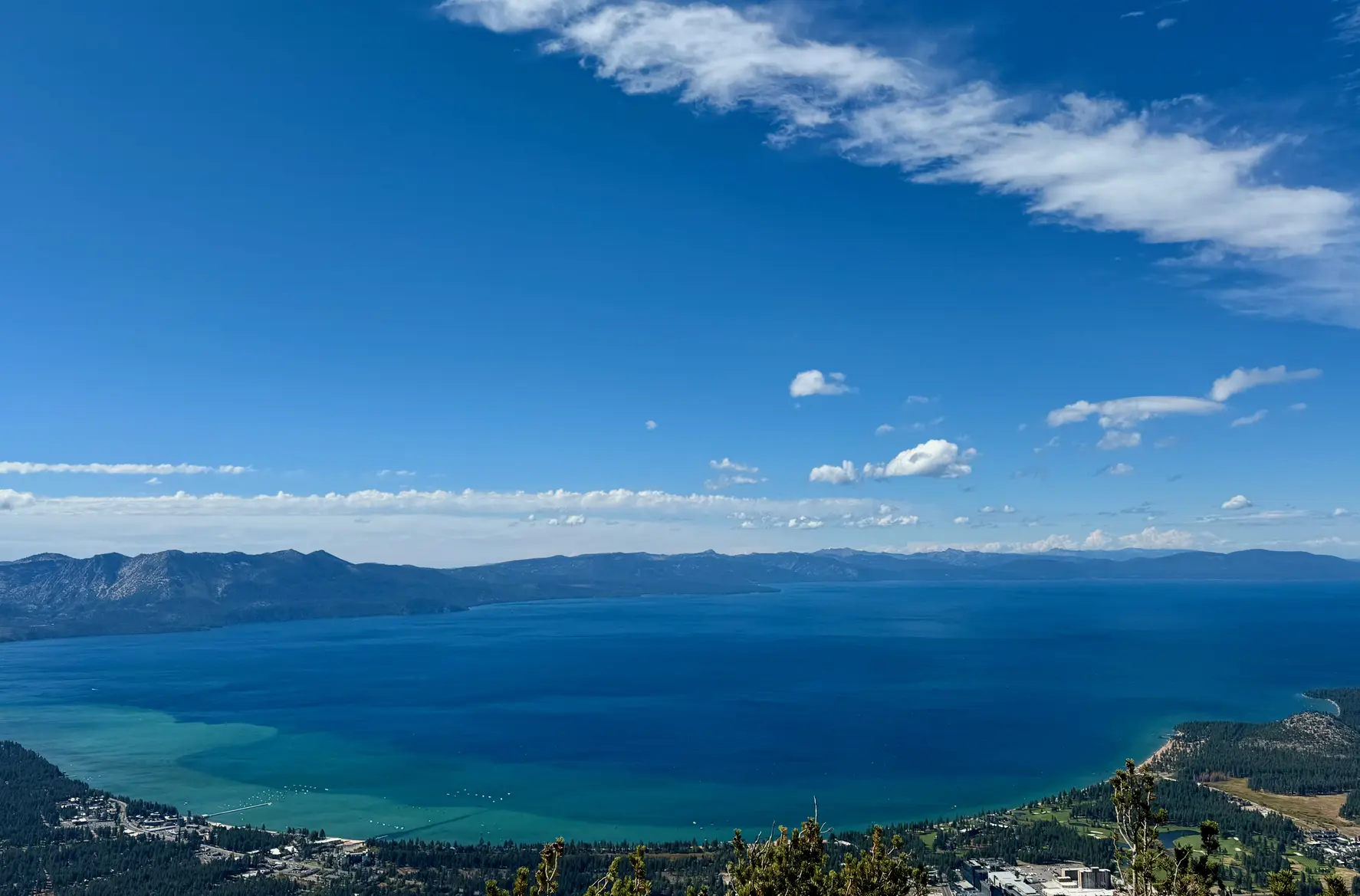 <p>Lake Tahoe (from Heavenly)</p>
